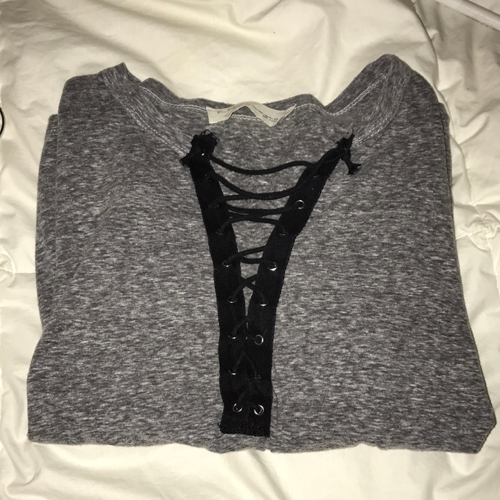Tied up short sleeve shirt